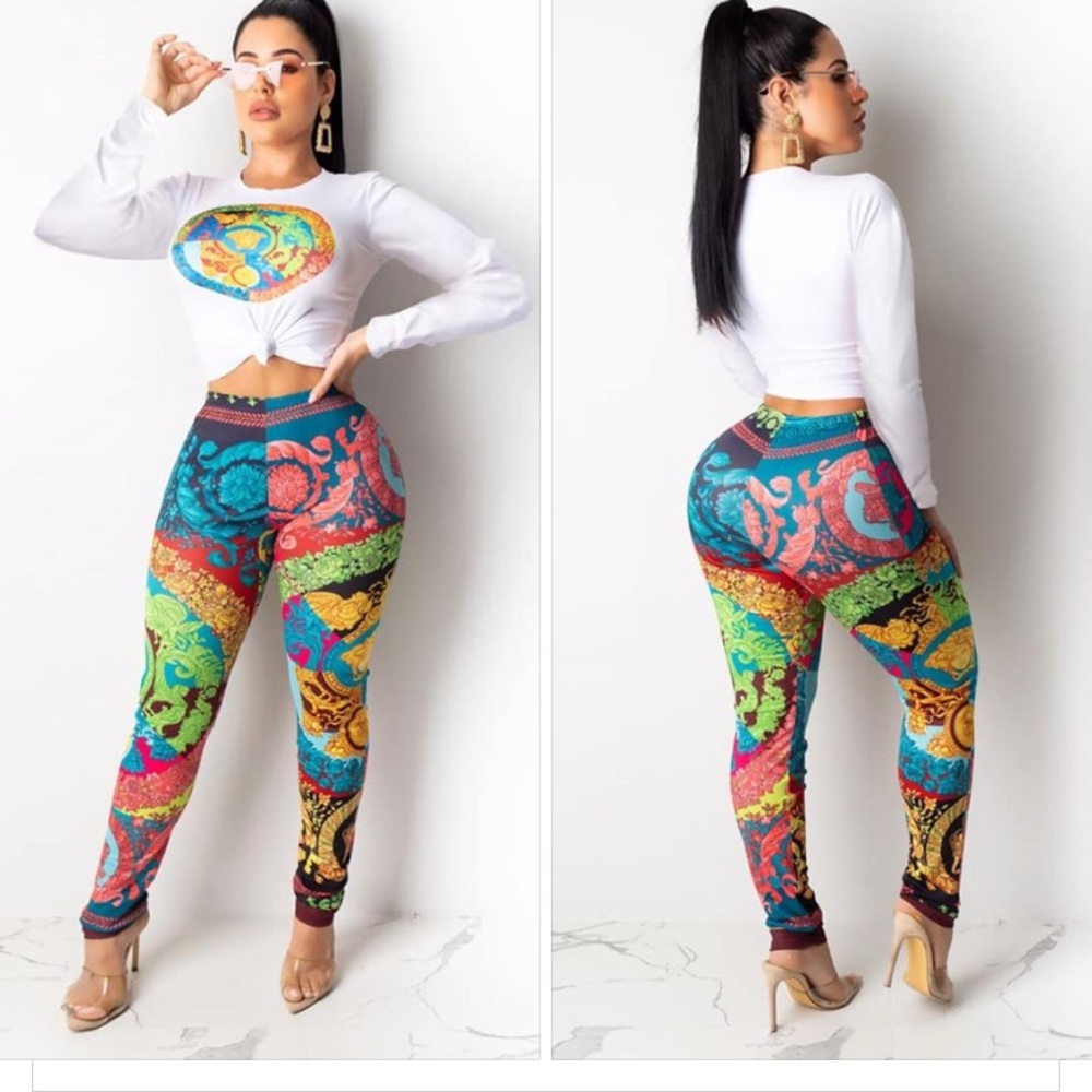 Long sleeve two piece colorful outfit